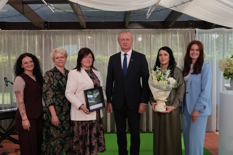 Augšup apbalvošanas pasākums