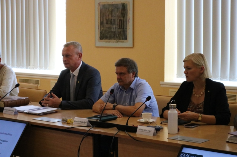 Klimata un enerģētikas ministrs Jānis Vitenbergs darba vizītē Bauskas novadā