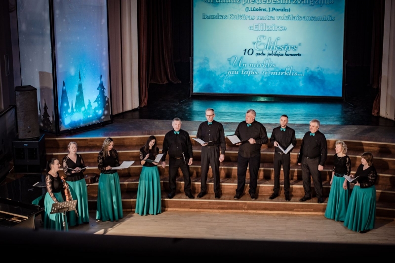 «Eliksīrs» pasniegts Atzinības raksts