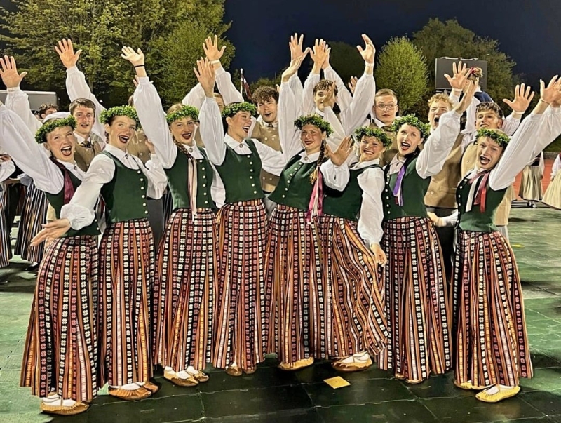 Īslīces kultūras nama jauniešu deju kolektīvs Līdums