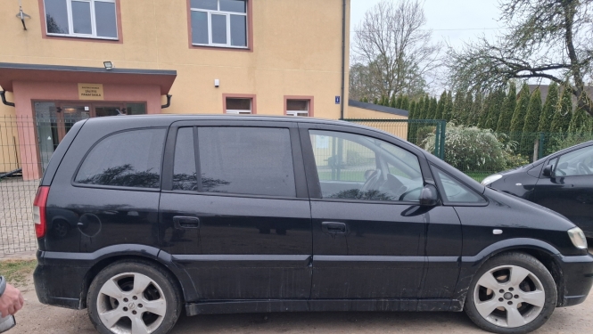 Opel Zafira Zālītes skola
