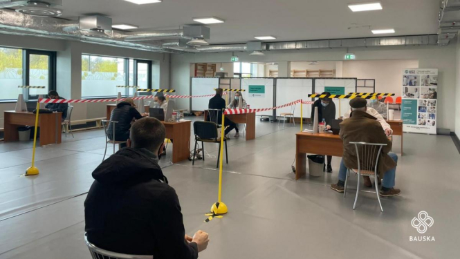 Vakcinācijas centrs Bauskas sporta hallē strādās 17. jūlijā