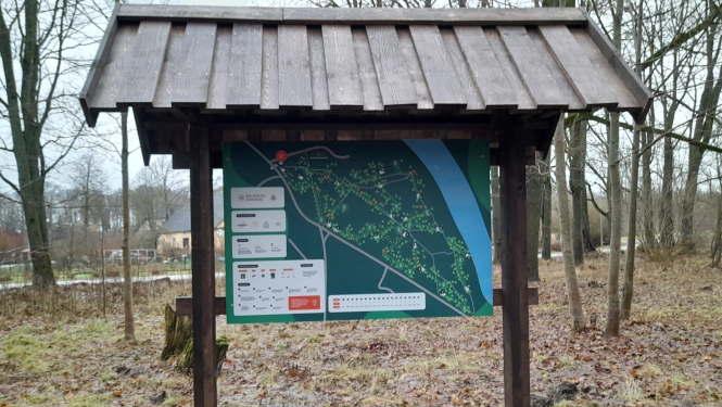 Disku golfa laukums