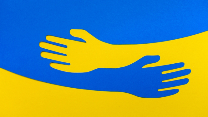 Atbalsts UKR rokas