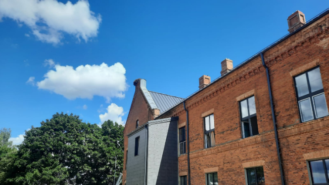 Sarkanā skola