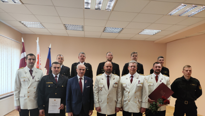 VUGD apbalvo 14-05