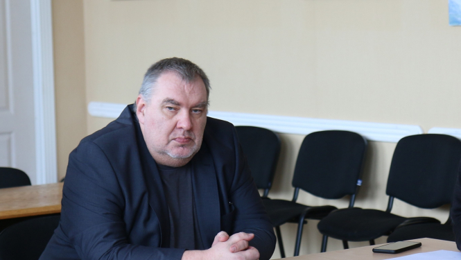 Dzintars Cāzers