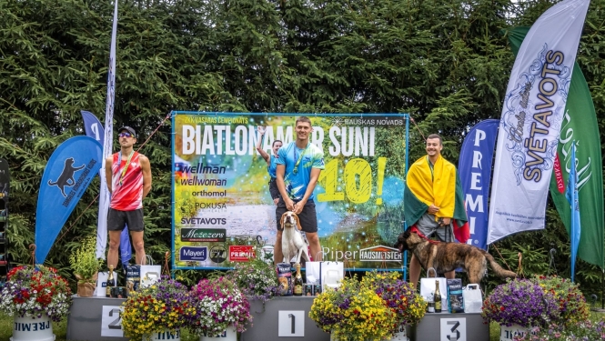Biatlons ar suni