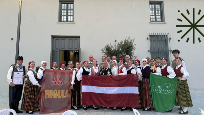 Bauskas novada dejotāji latviešu kultūras tradīcijas aizved līdz starptautiskajam festivālam Grieķijā