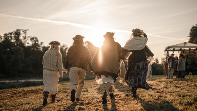 Saulgriežu saullēkta sagaidīšanas ceremonija "Spīgo"