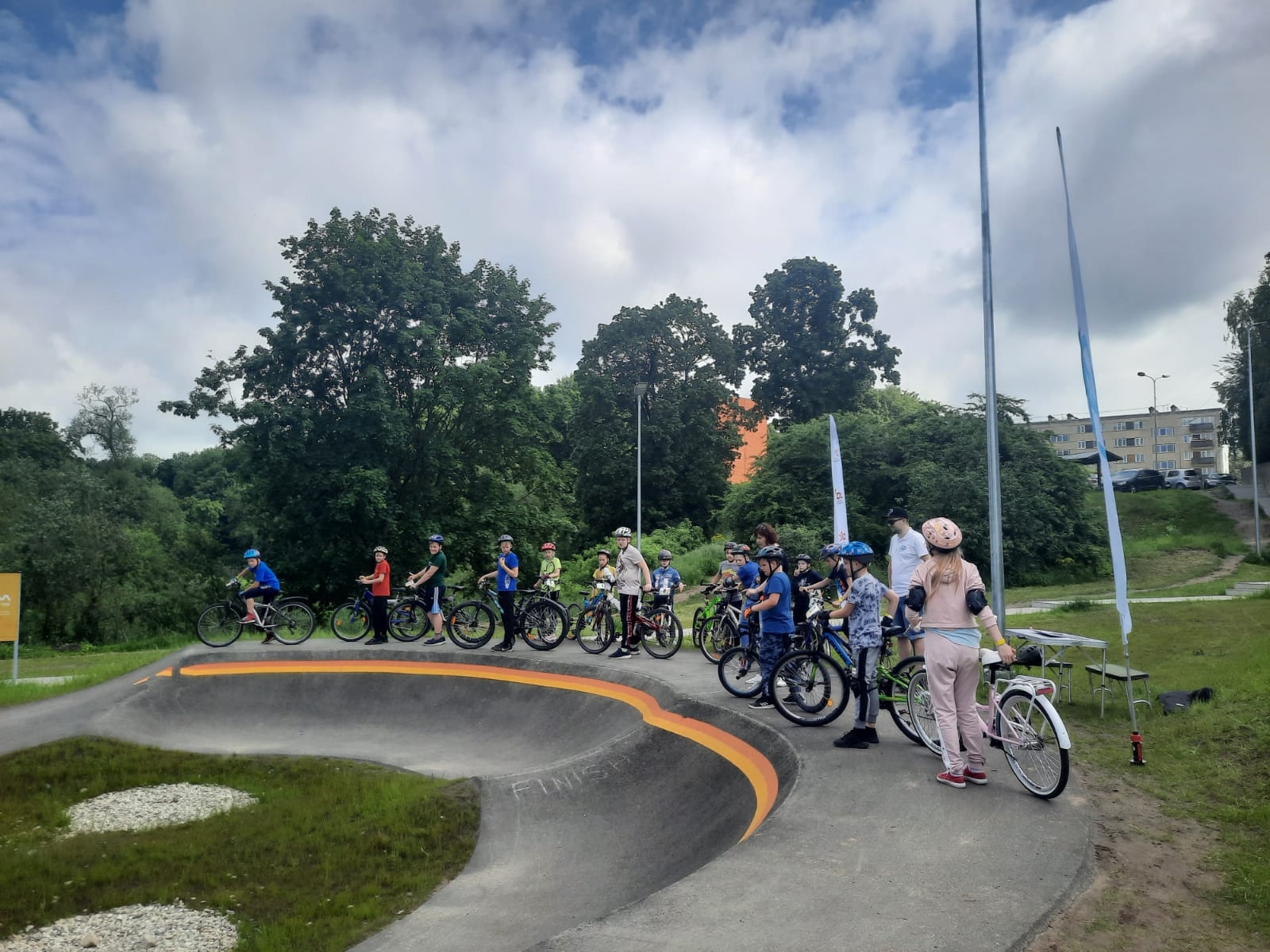 Velo braukšanas sacensības projektā „droša vide skolēniem un skolotājiem – kvalitatīvas izglītības pamats'' (18)
