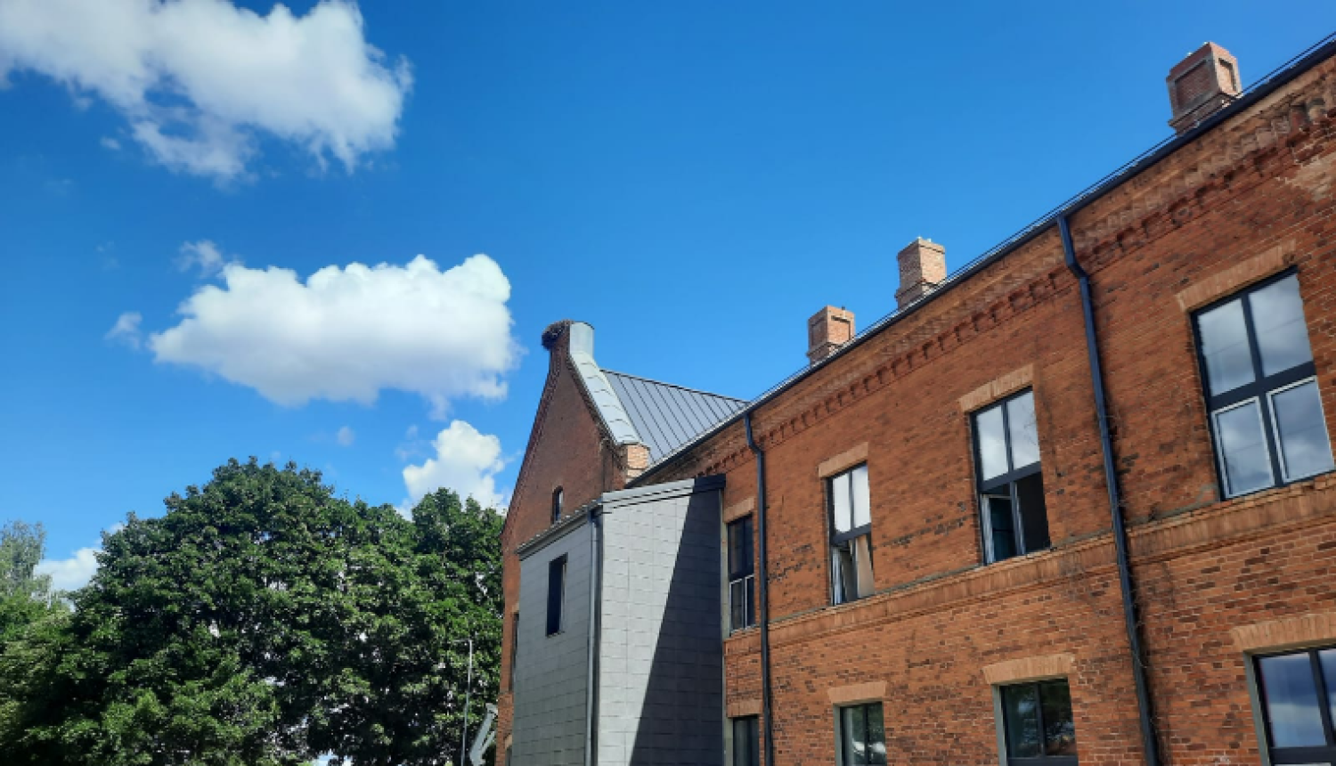 Sarkanā skola