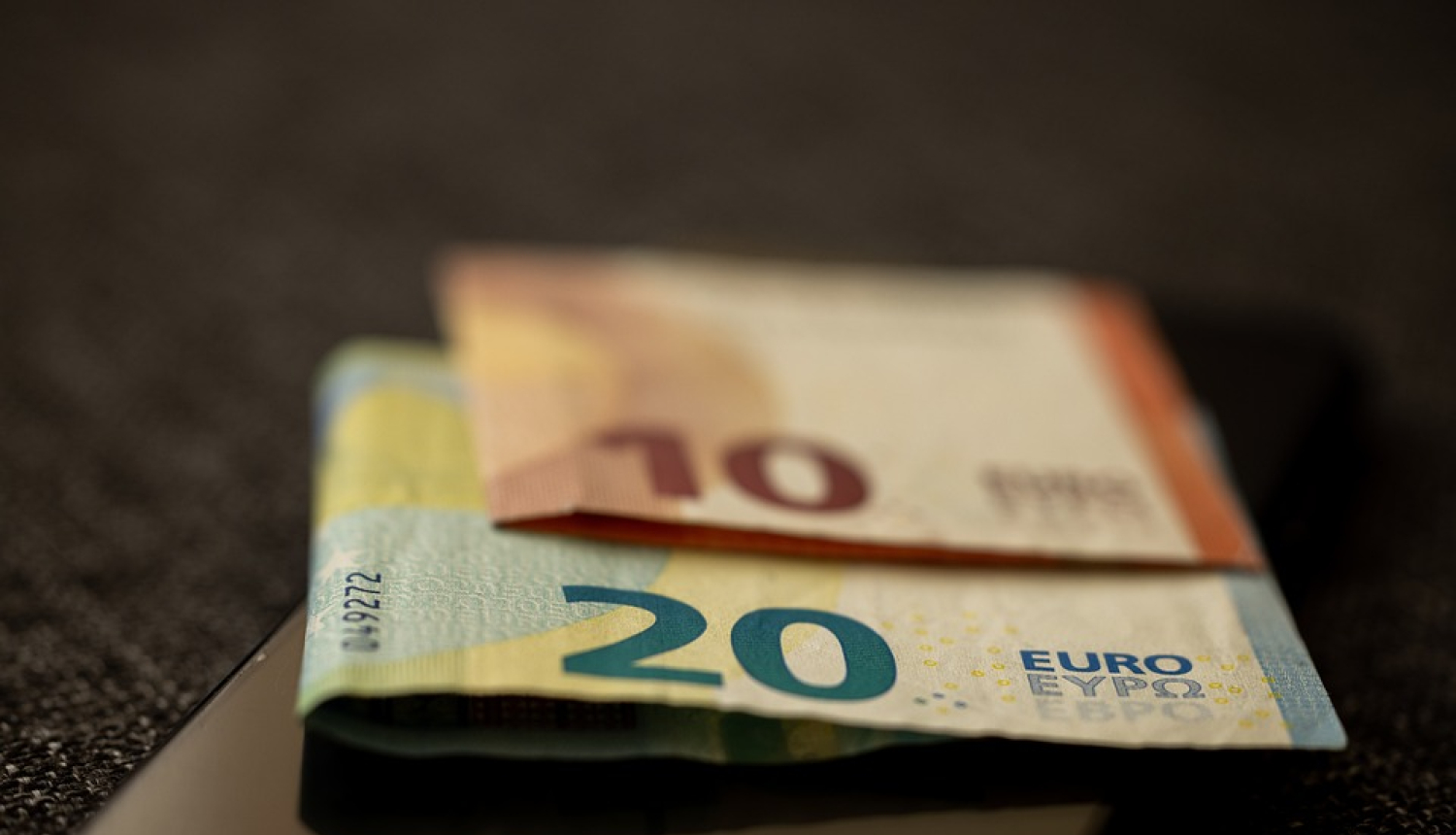 eiro banknotes