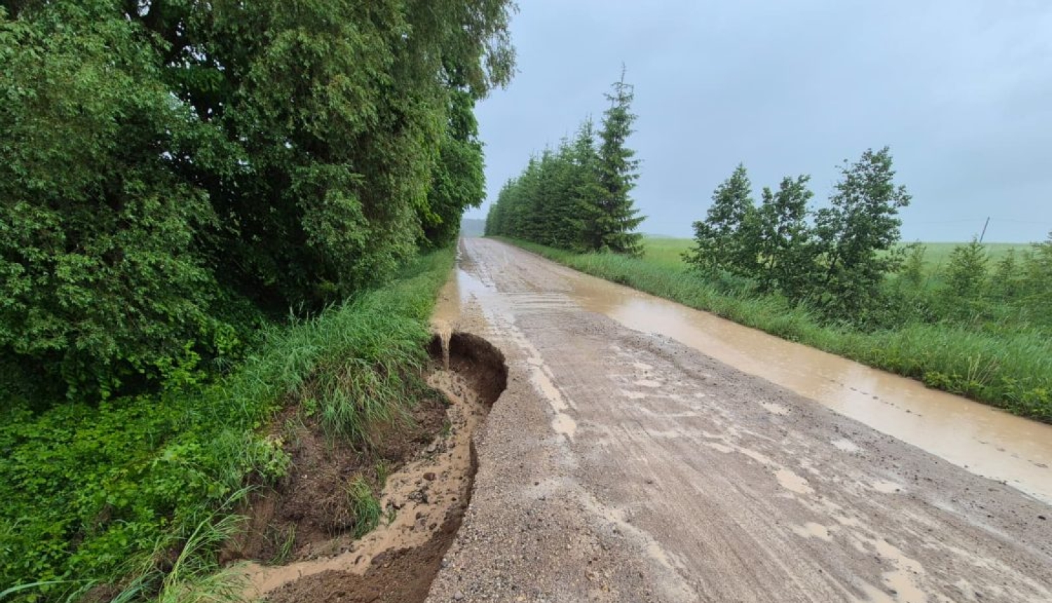Applūdis autoceļš