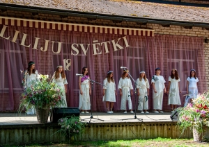 Liliju svētki Vecumniekos