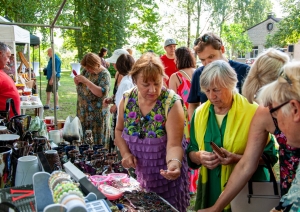 Liliju svētki Vecumniekos