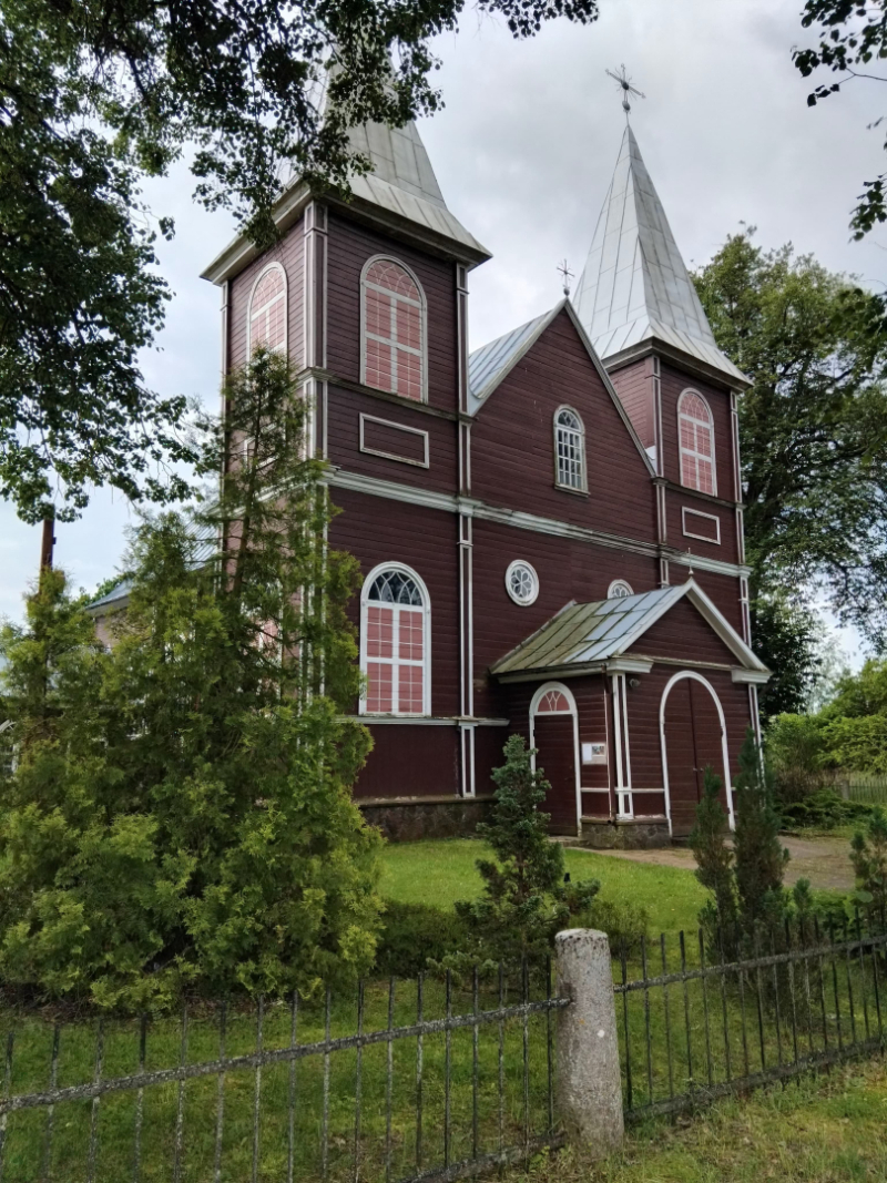 Brunavas Sv.Jāņa kristītāja Romas katoļu baznīca