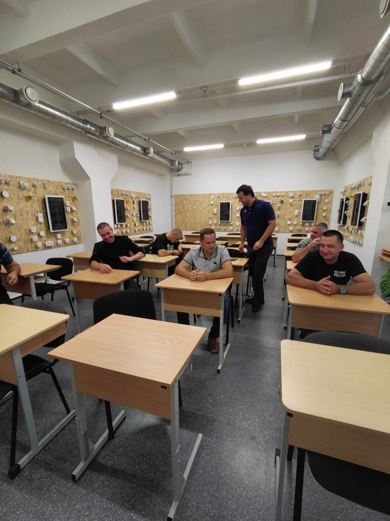 Bauskas pašvaldības policisti pilnveido prasmes glābšanas darbos uz ūdens