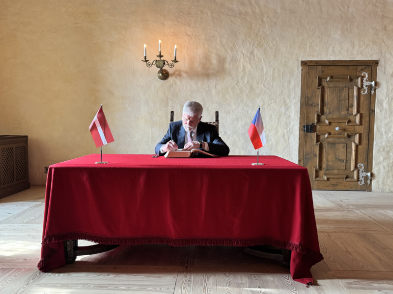 Čehijas prezidents apmeklē Bauskas pili un tiekas ar pašvaldības vadību
