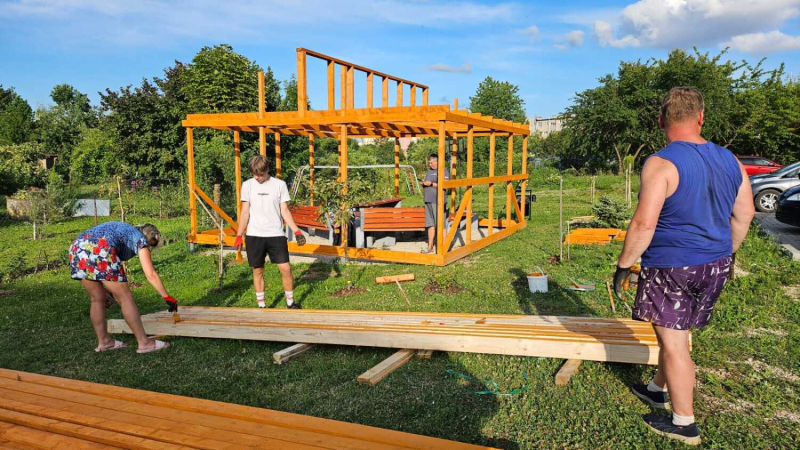 Lapenes būvniecība