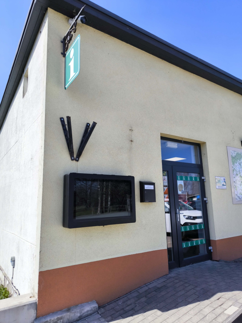 Digitālais stends pie Vecumnieku TIP