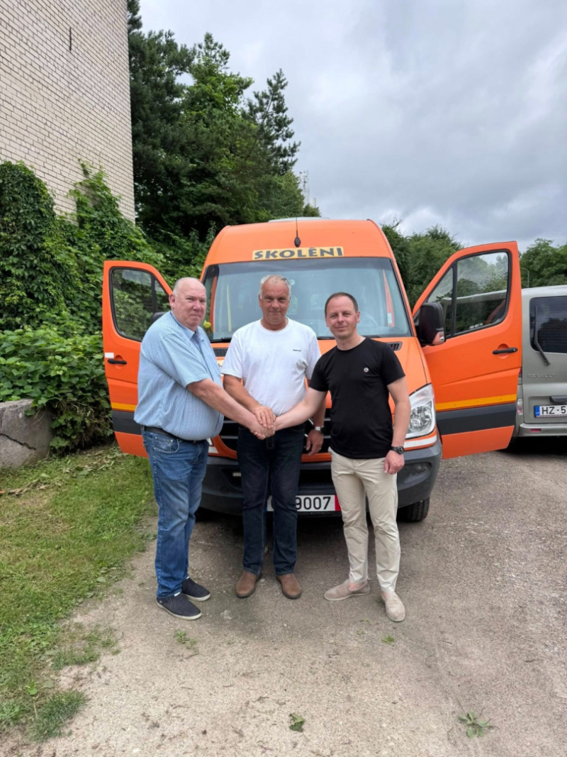 Skolēnu autobuss