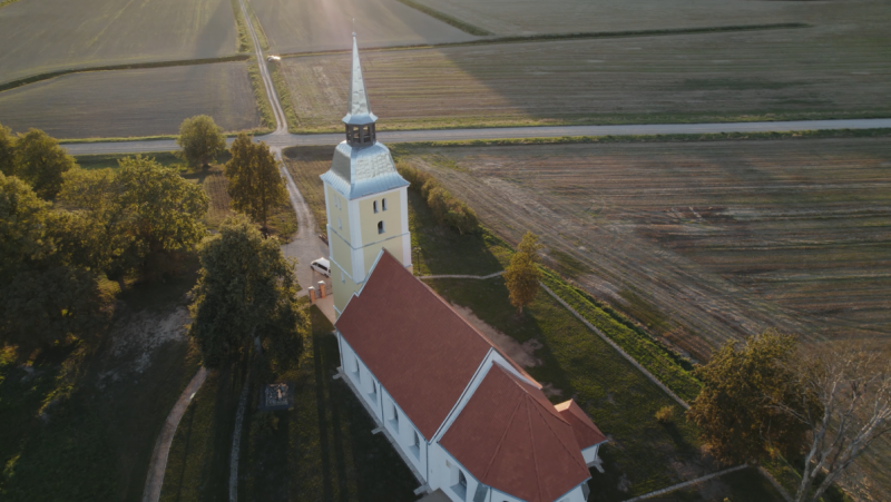 Mežotnes baznīca