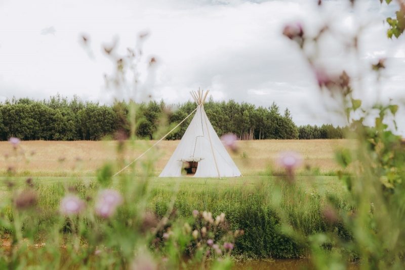 “Nomadic Homes” glempings “TIPI VILLAGE”