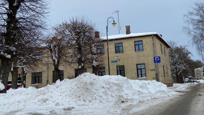 Plūdoņa un Kalna ielā naktī uz 15.decembri izvedīs sniegu