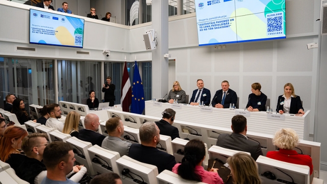 Foruma paneļdiskusija 22-11