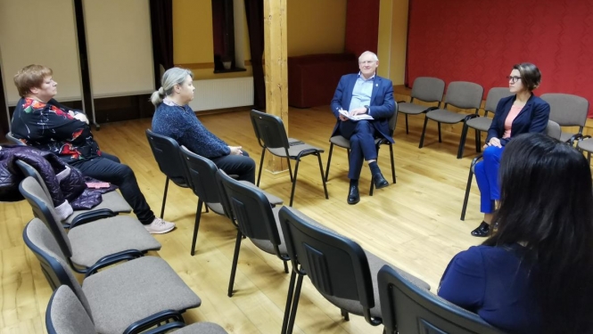 Iedzīvotāju tikšanās Vecsaulē aizvadīta šaurā lokā
