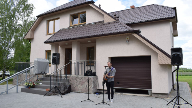 Ģimeniskai videi pietuvināts pakalpojums