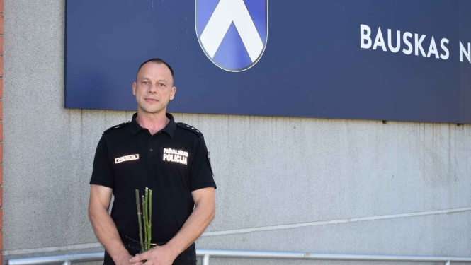 policija