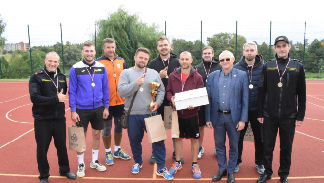 Bauskas VUGD daļas ugunsdzēsēji un glābēji uzvar volejbola sacensībās