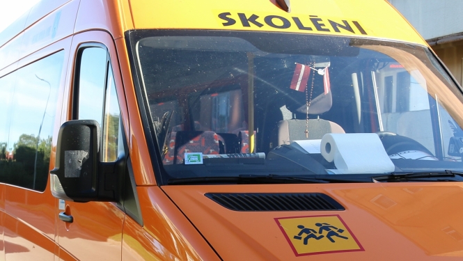 Skolēnu autobuss