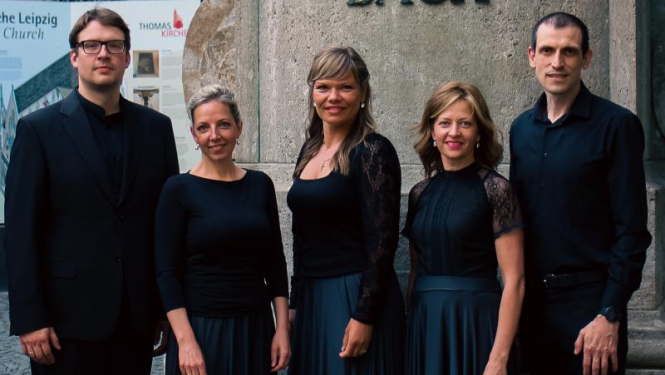 Bauskas pils tornī skanēs «Modus Vivendi» koncerts «Bahu dzimta».