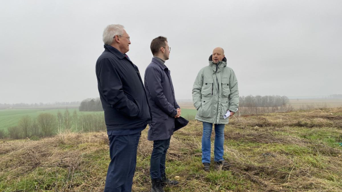 Bauskas novada priekšsēdētājs poligonā “Grantiņi” tiekas ar VARAM ministru, drīzumā sāksies poligona rekultivācija