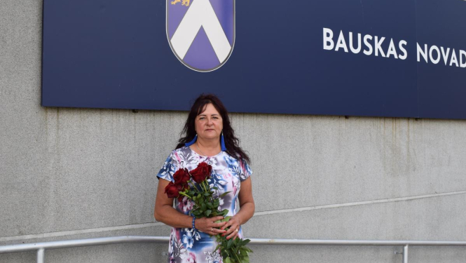 Īslīces pamatskolas direktora amatā ieceļ Ivetu Elmani