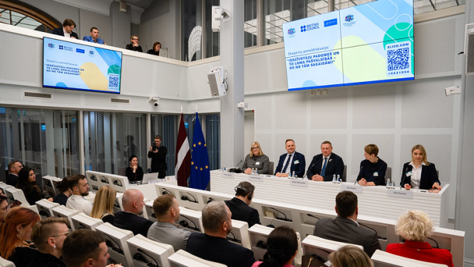 Foruma paneļdiskusija 22-11