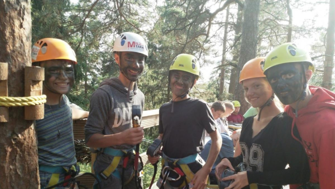 Izsludināts iepirkums vasaras nometnes organizēšanai