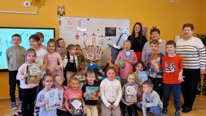 Tikšanās ar bērnu grāmatu autori un ilustratori Daci Krēsliņu