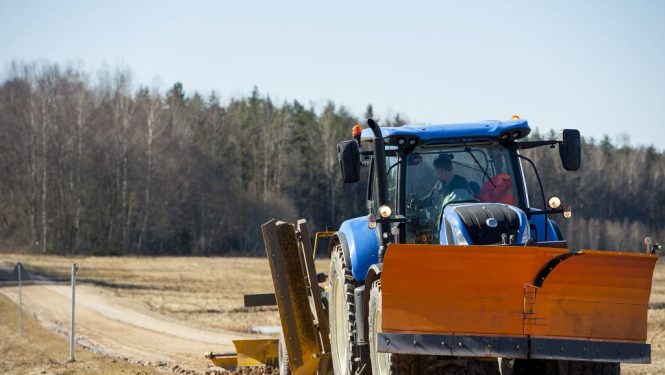 Mitri grants autoceļi