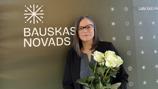 Valles pamatskolas direktore