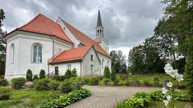 Iecavas luterāņu baznīca