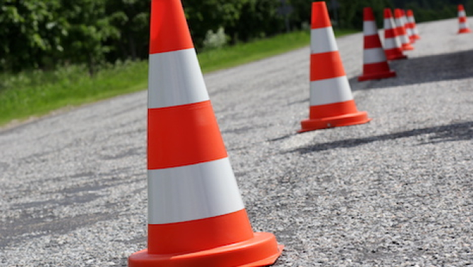 Jumpravu kapi – Tomi ceļa posmā notiks asfalta seguma klāšanas darbi