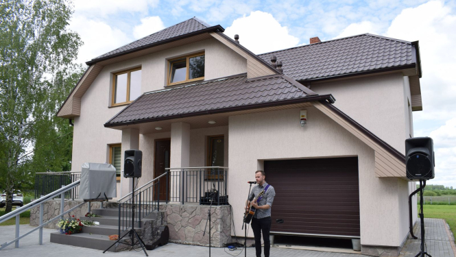 Ģimeniskai videi pietuvināts pakalpojums