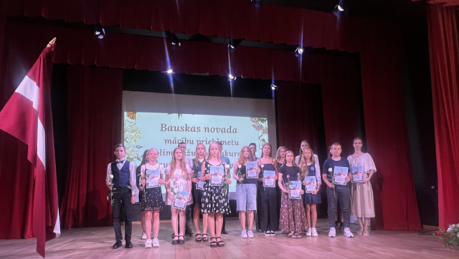 Godina izglītības laureātus