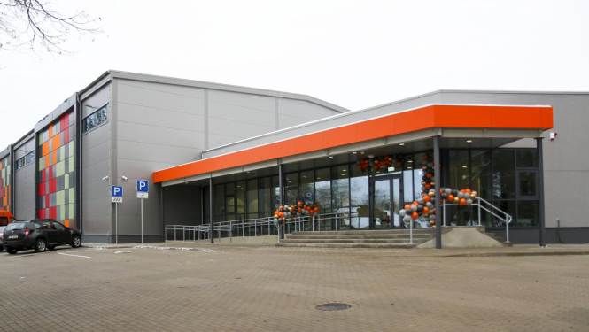 Iecavā nosvinēti jaunās sporta zāles atklāšanas svētki