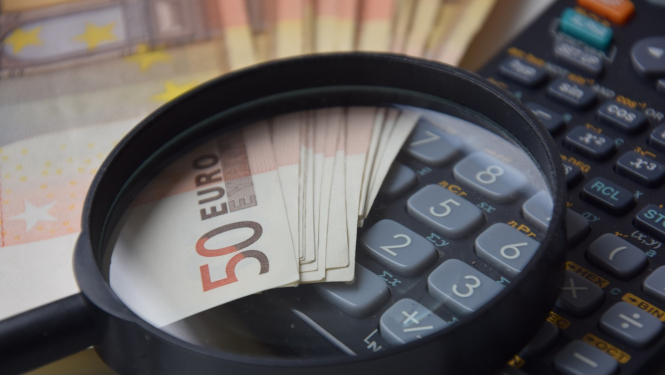 kalkulē pabalstu apjomus