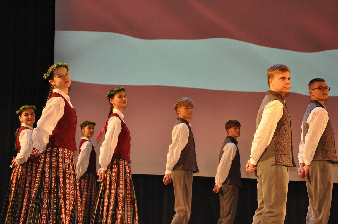 Vecumnieku vidusskola